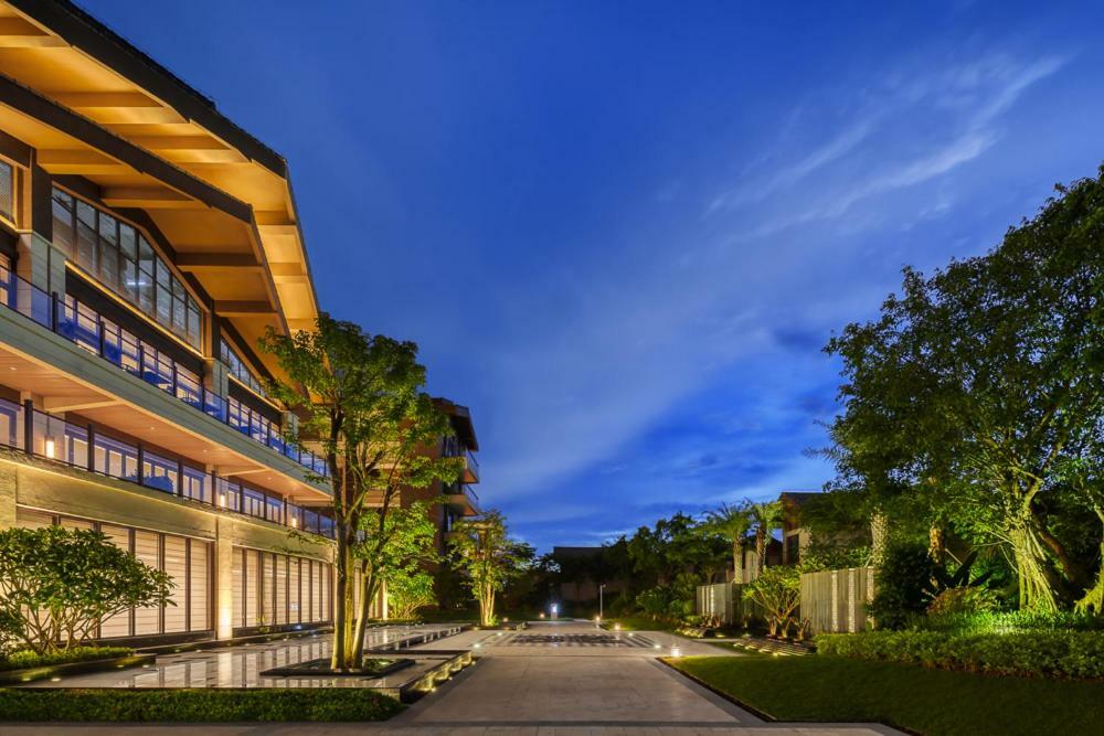 Wingate By Wyndham Hainan Chengmai Exteriör bild