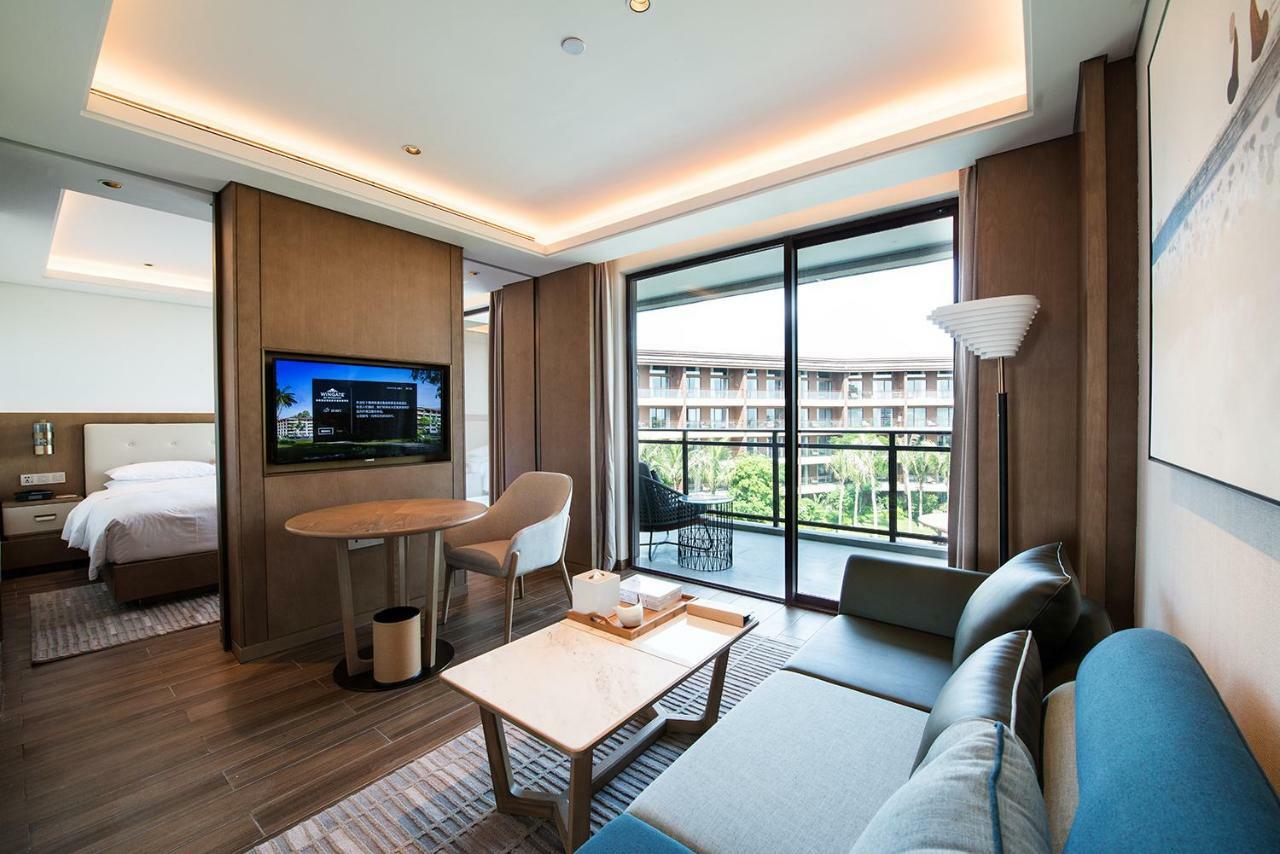 Wingate By Wyndham Hainan Chengmai Exteriör bild
