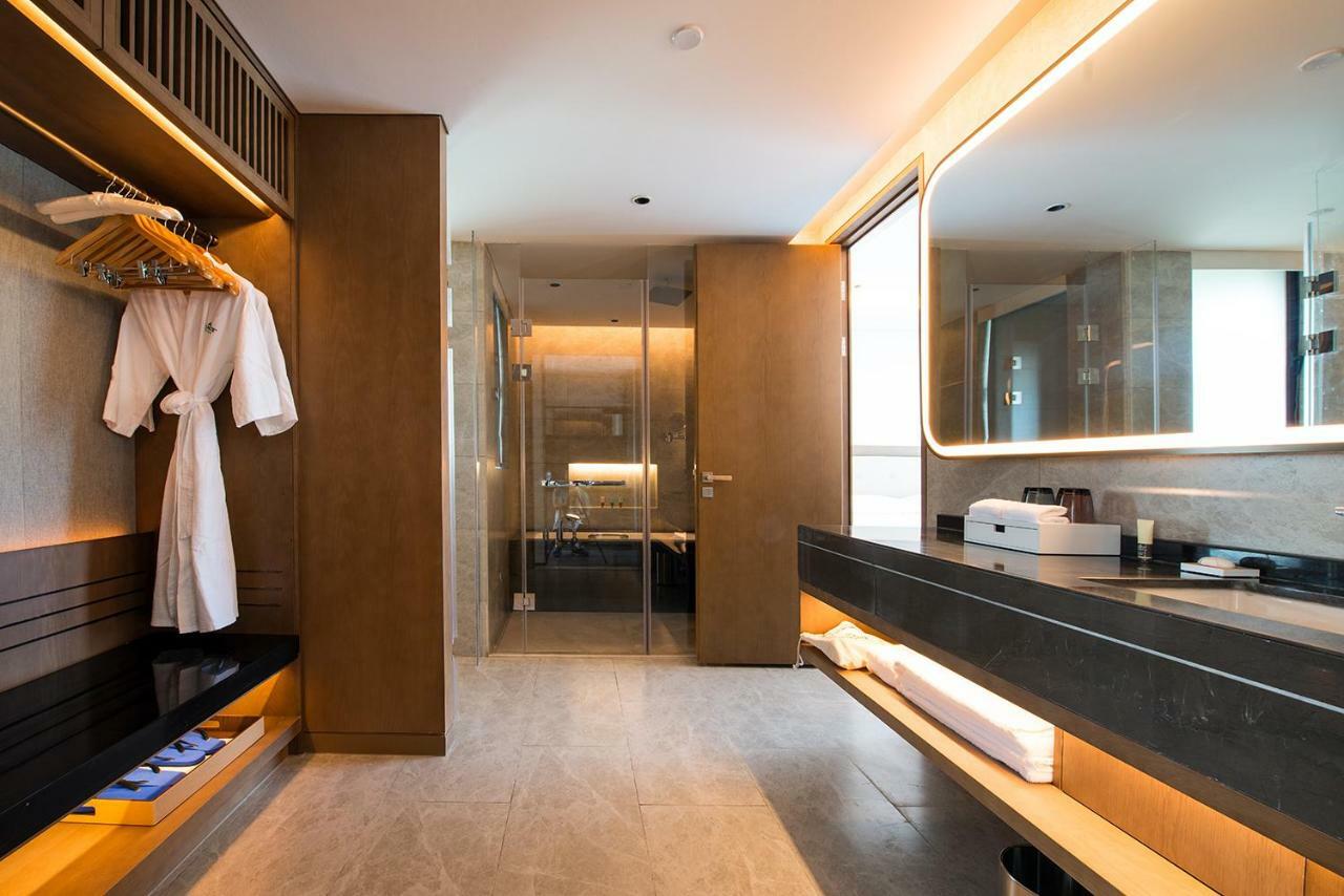 Wingate By Wyndham Hainan Chengmai Exteriör bild